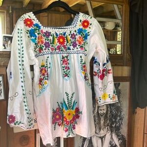Vintage embroidered peasant top.